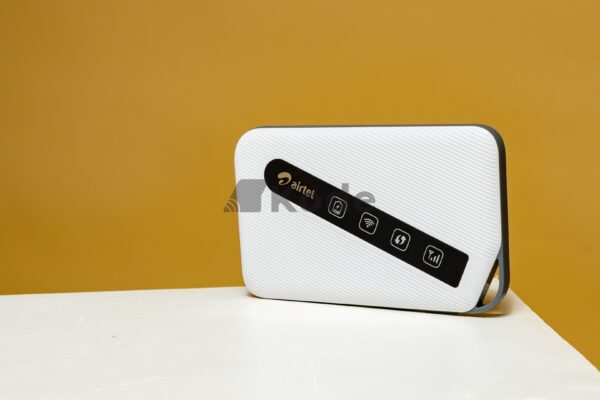 DWR-930M 4G LTE Mobile Router - Image 3